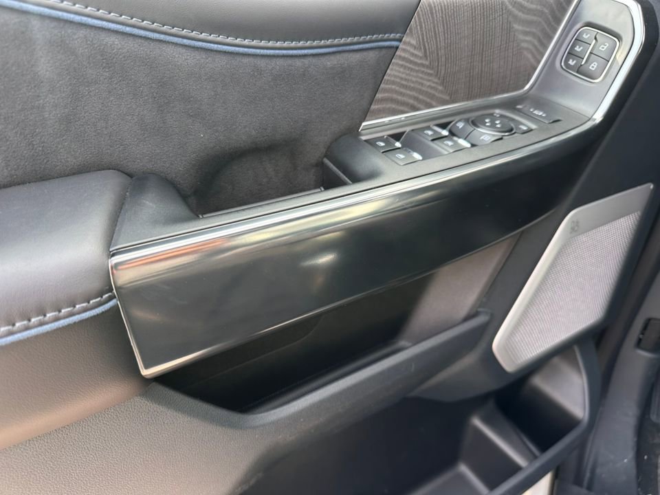 New 2025 Ford F250 Platinum image 41