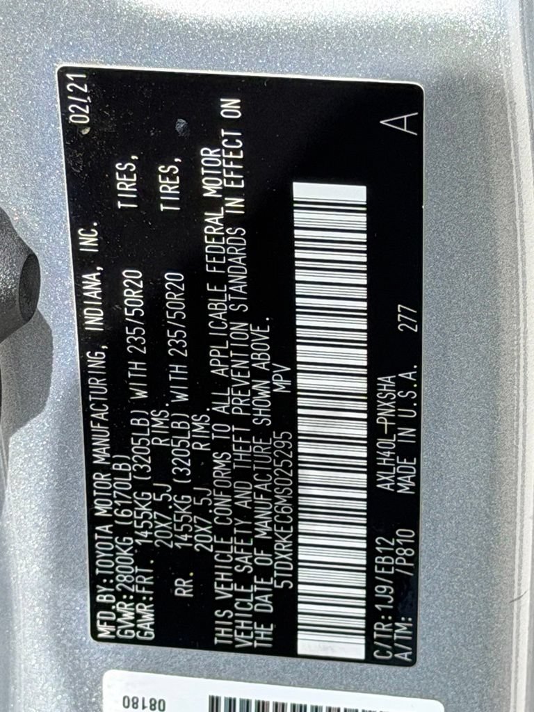 Used 2021 Toyota Sienna XSE FWD image 34