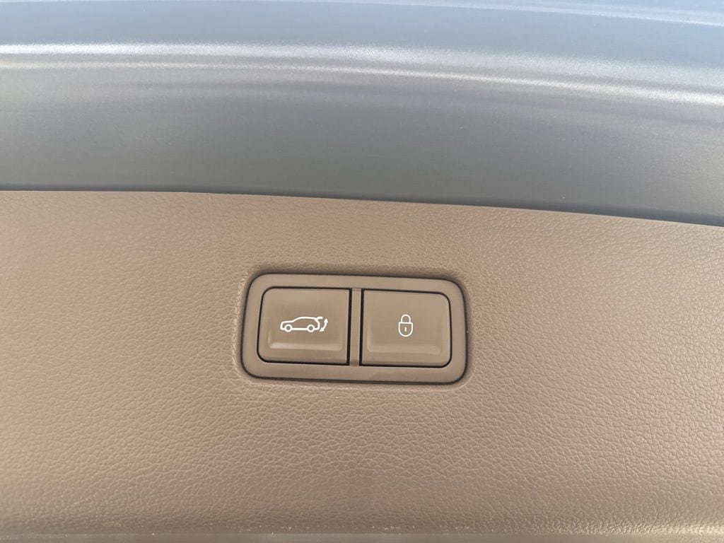 Used 2023 Genesis GV80 2.5T w/ Prestige Package image 30