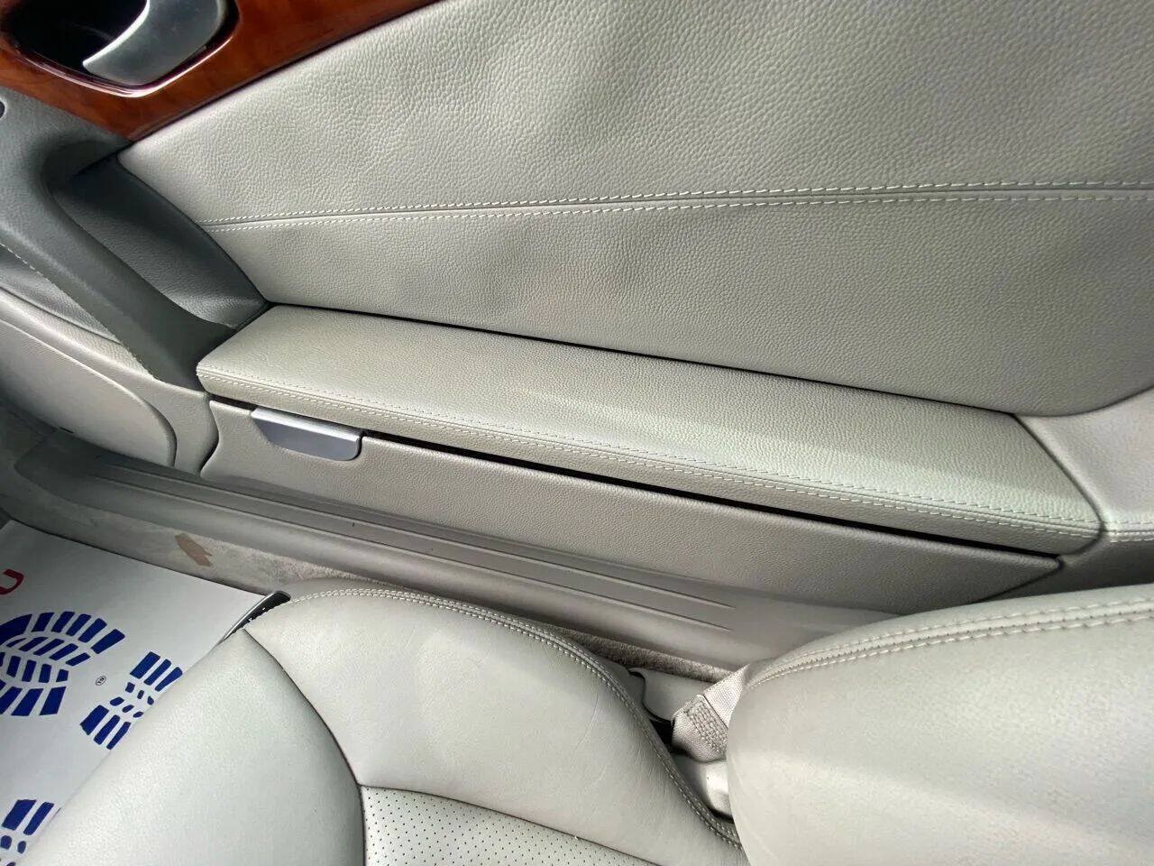 Used 2004 Mercedes-Benz SL 500 image 24