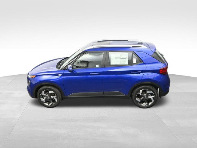 Used 2025 Hyundai Venue SEL FWD image 26