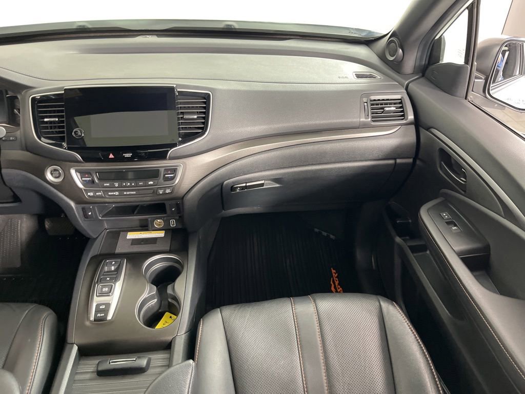 Certified 2023 Honda Passport TrailSport image 16