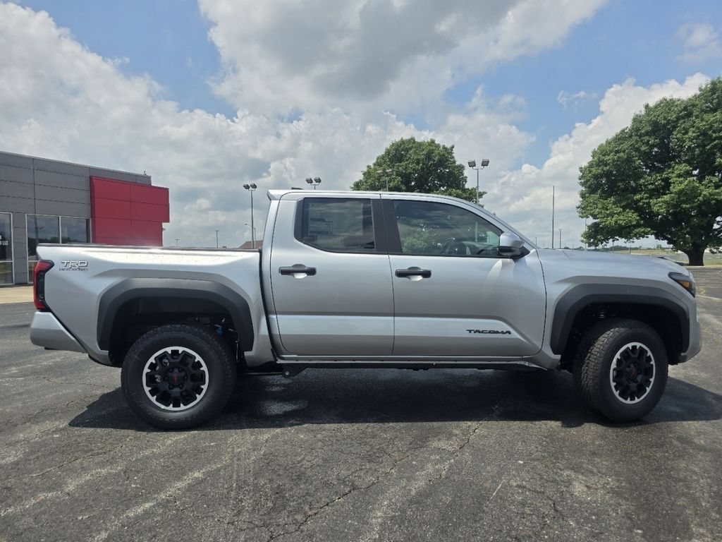 New 2026 Toyota Tacoma TRD Off-Road AWD/4WD image 17