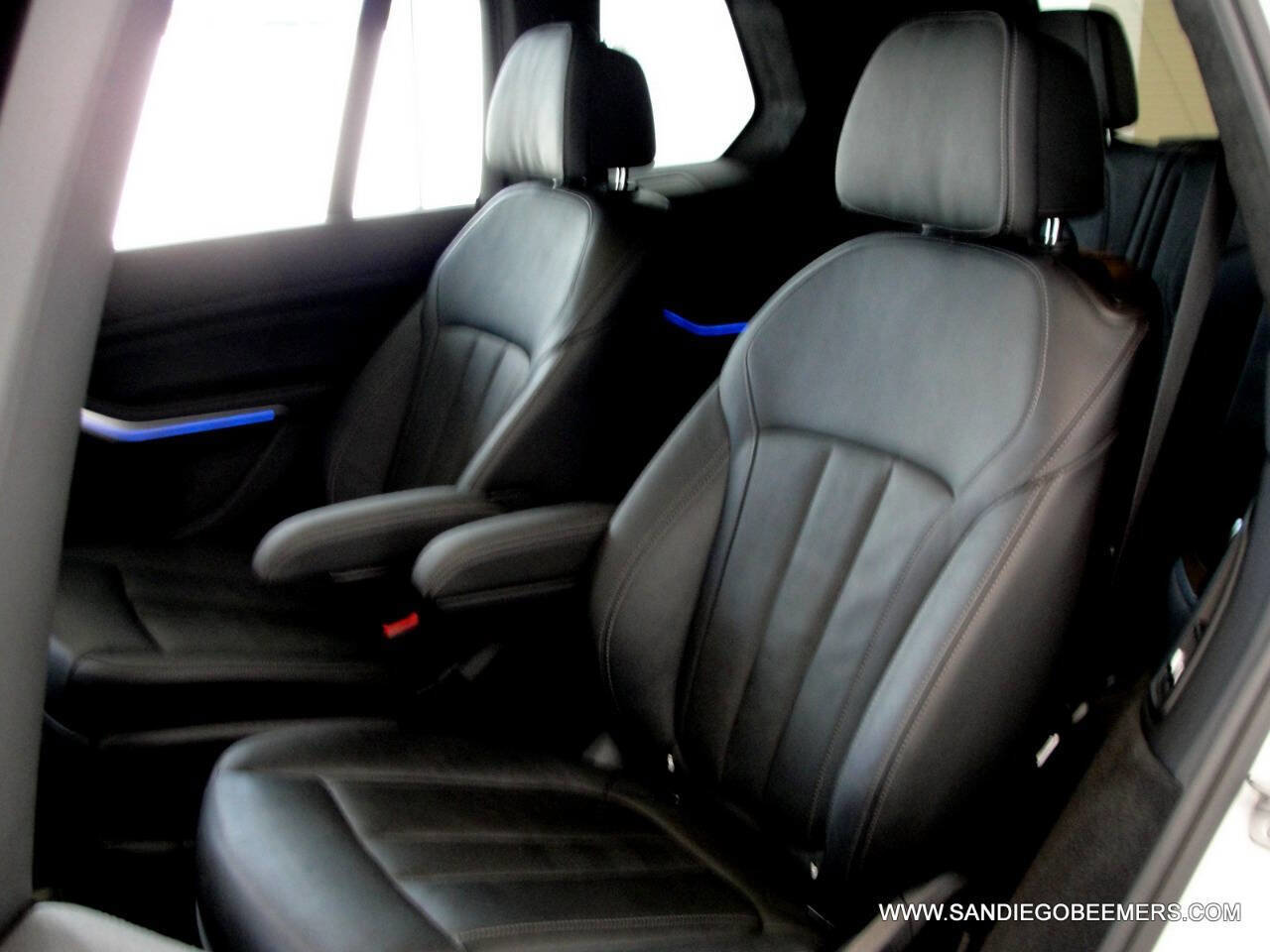 Used 2022 BMW X7 xDrive40i w/ M Sport Package image 55