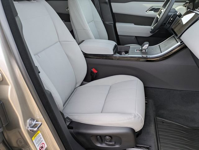 New 2026 Land Rover Range Rover Velar Dynamic SE image 18
