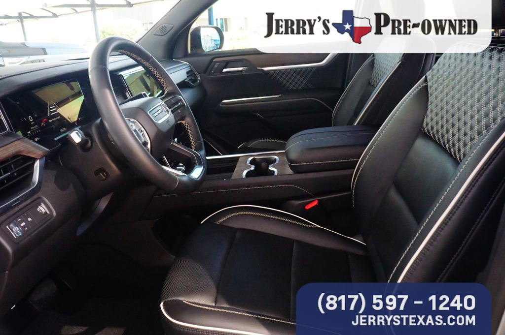 Used 2025 GMC Acadia Denali FWD image 18