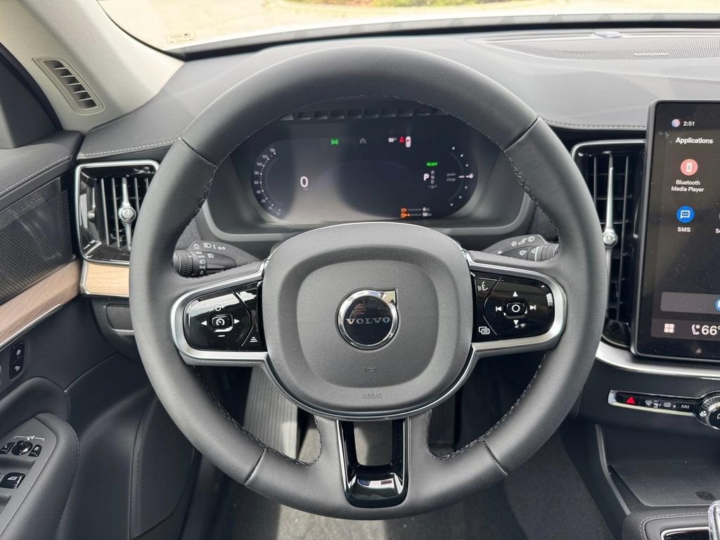 New 2026 Volvo XC90 T8 Plus w/ Protection Package Premier AWD/4WD image 11