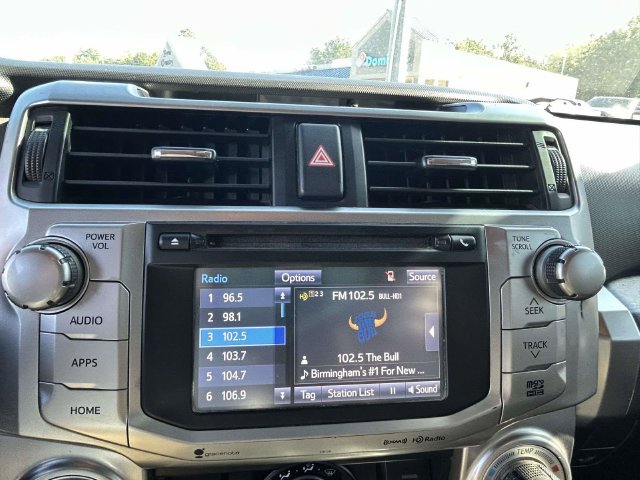Used 2018 Toyota 4Runner SR5 AWD/4WD image 24
