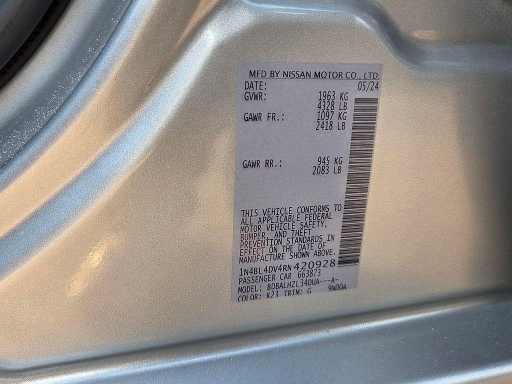 Used 2024 Nissan Altima 2.5 SV image 6
