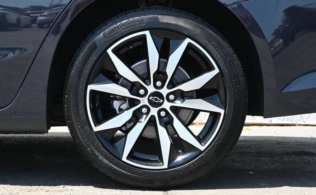 Used 2025 Chevrolet Malibu RS FWD image 7