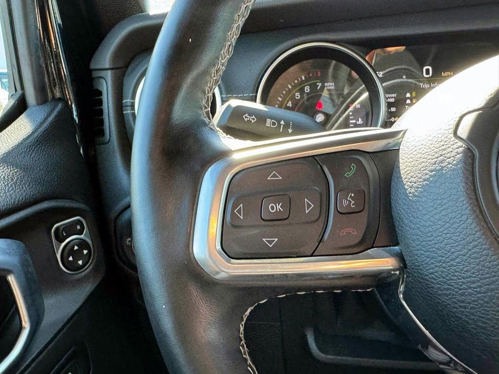 Used 2022 Jeep Wrangler Unlimited Sahara w/ Cold Weather Group image 18