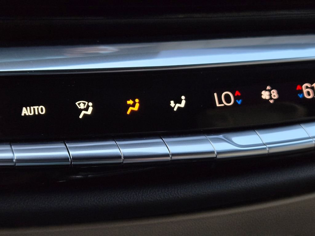 Certified 2024 Cadillac Lyriq Luxury w/ Nappa Leather Package image 22