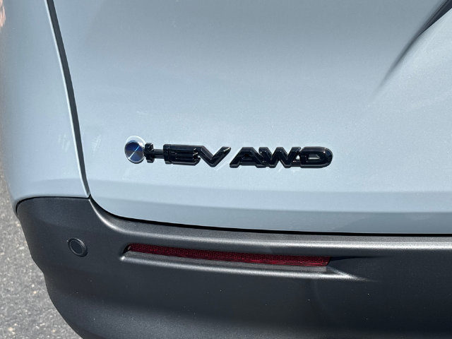 New 2026 Toyota Sienna XLE Woodland Edition AWD/4WD image 12