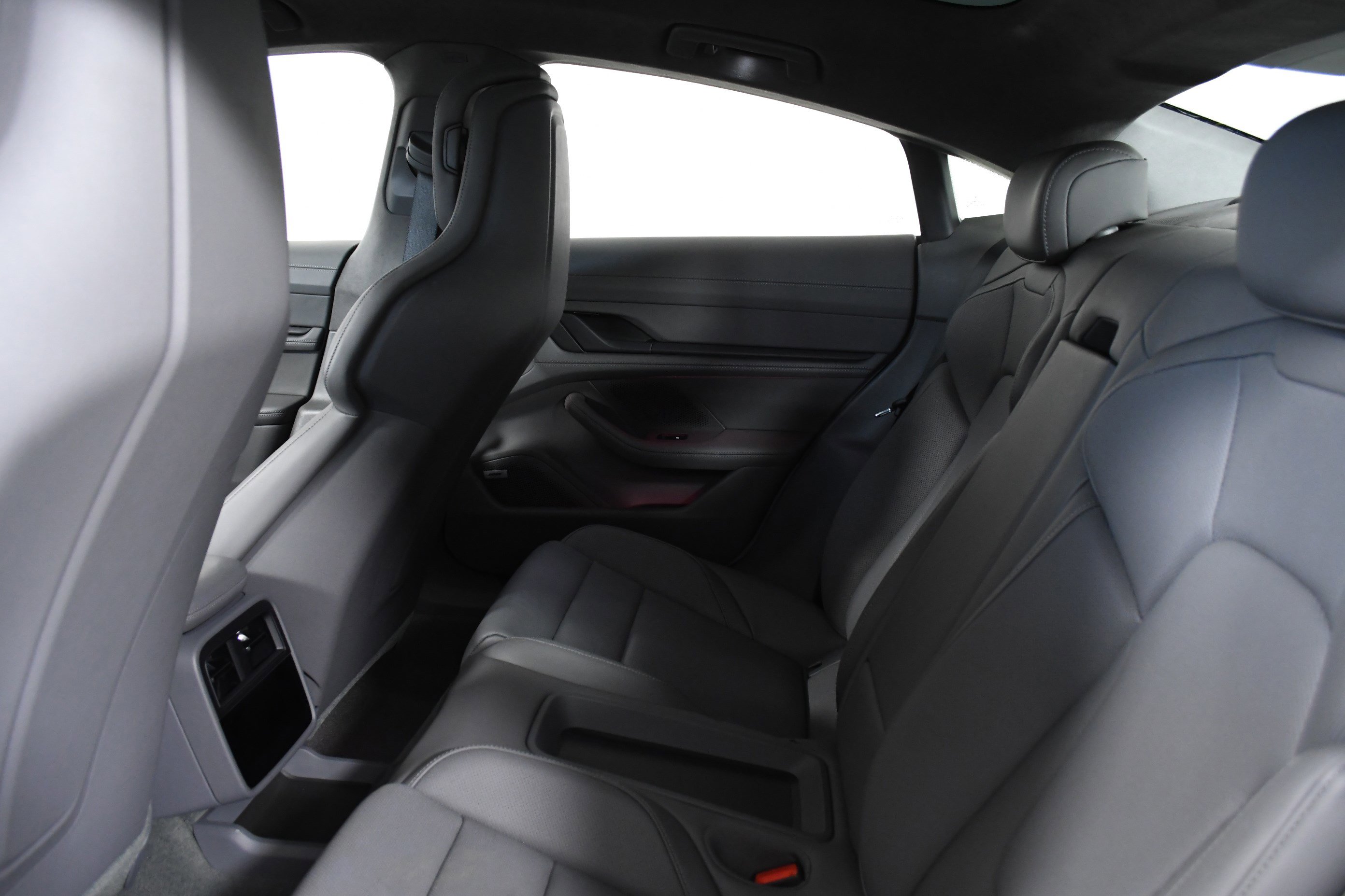 Used 2022 Porsche Taycan GTS w/ Premium Package (P6U) image 22