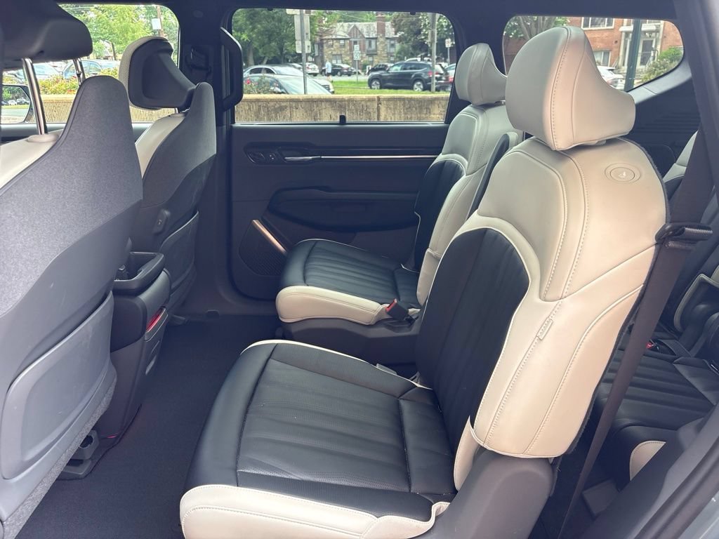 Certified 2024 Kia EV9 GT-Line AWD/4WD image 10