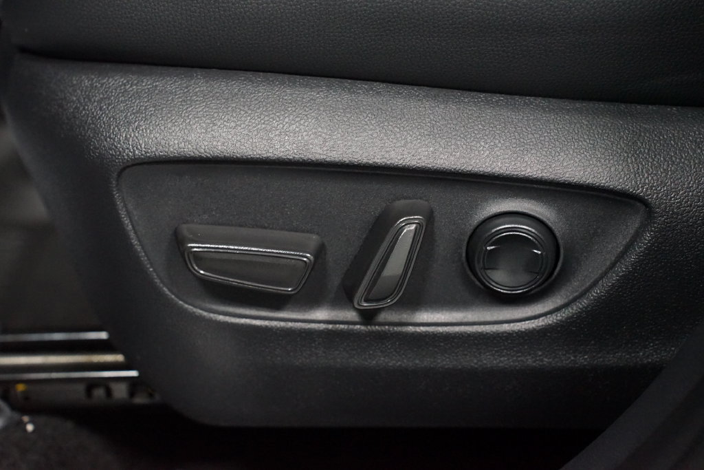 New 2026 Toyota Grand Highlander FWD image 35