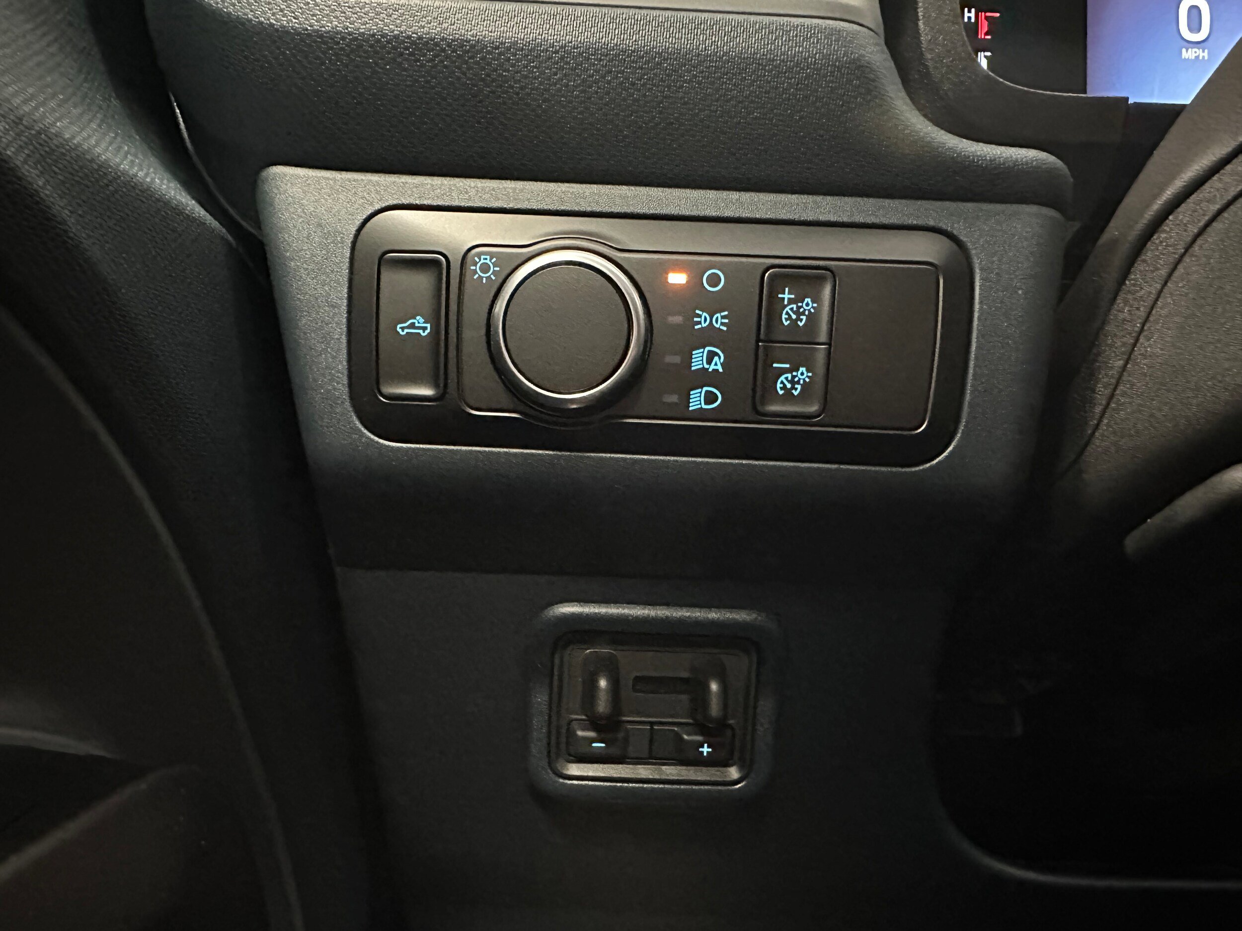 New 2025 Ford Maverick XLT w/ XLT Luxury Package image 56