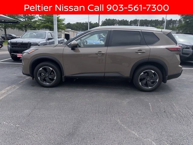 Certified 2024 Nissan Rogue SV w/ SV Premium Package FWD image 6