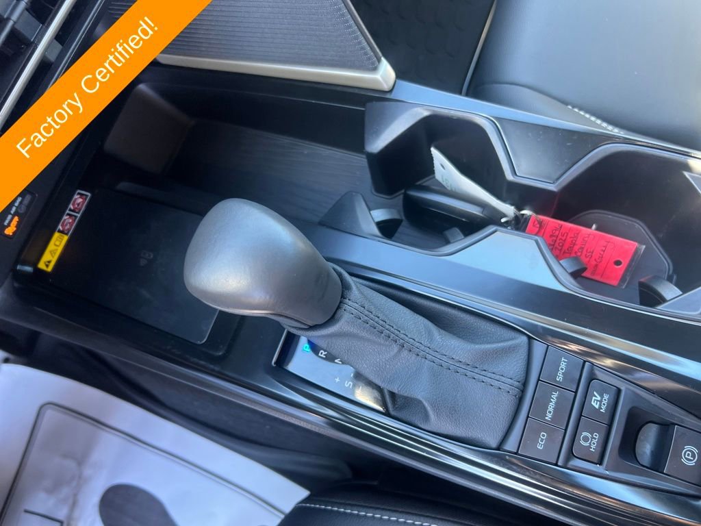 Used 2025 Toyota Camry SE image 21