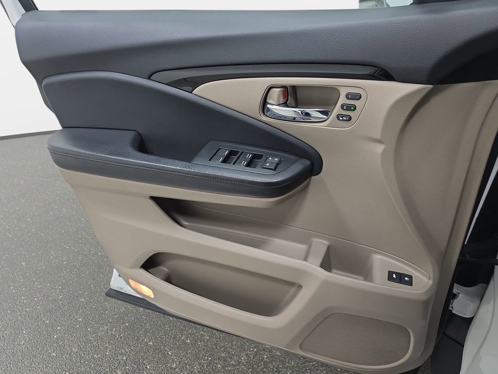 Used 2021 Honda Pilot Touring image 26