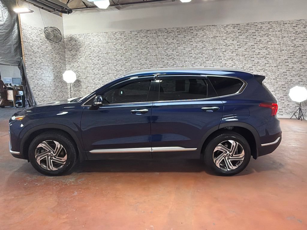 Used 2022 Hyundai Santa Fe SEL w/ Convenience + Premium Package FWD image 4