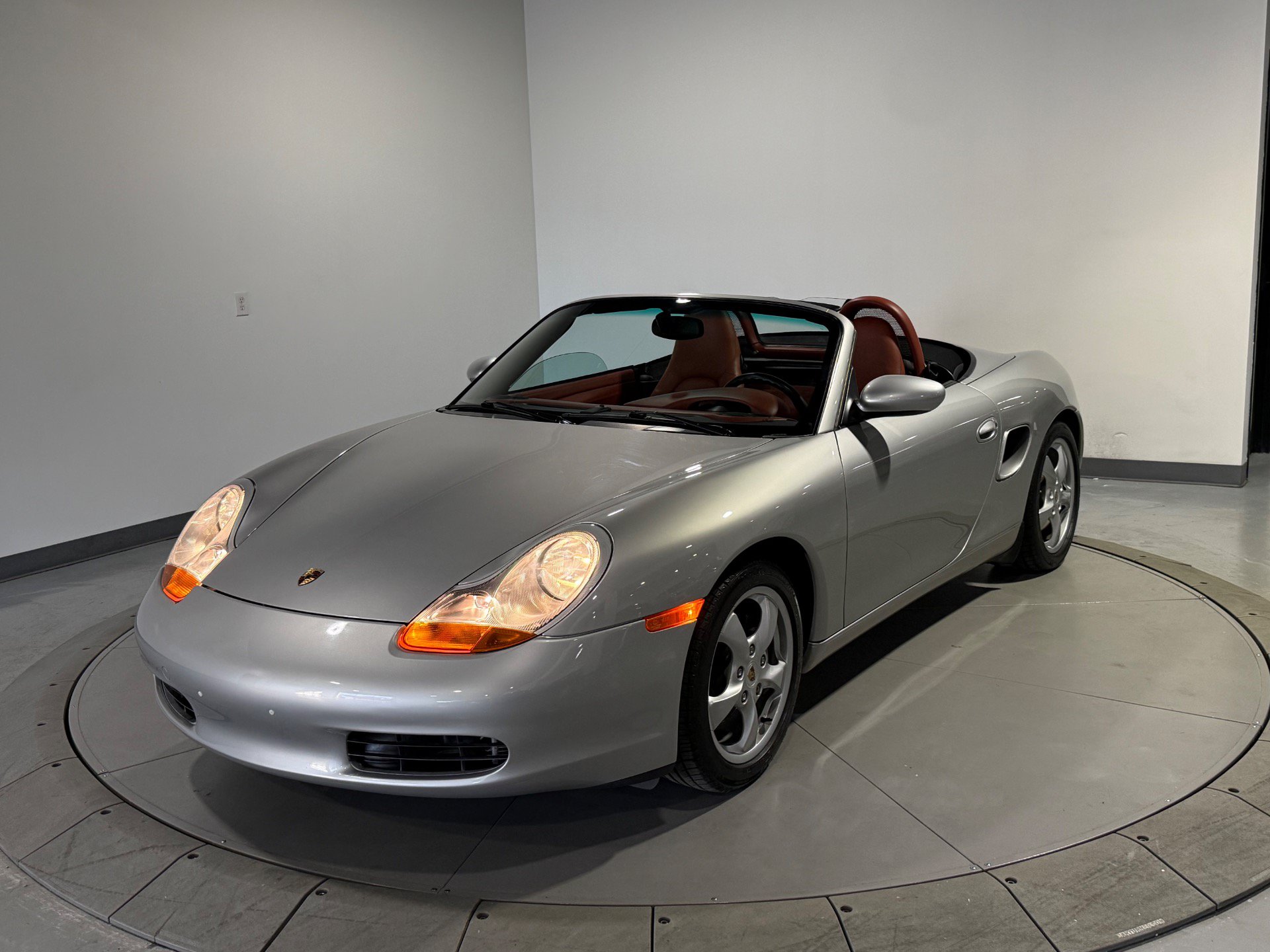 Used 2001 Porsche Boxster RWD image 4