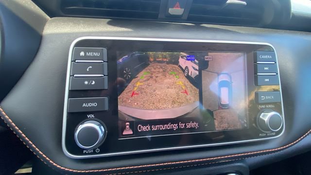 Used 2018 Nissan Kicks SR FWD image 22