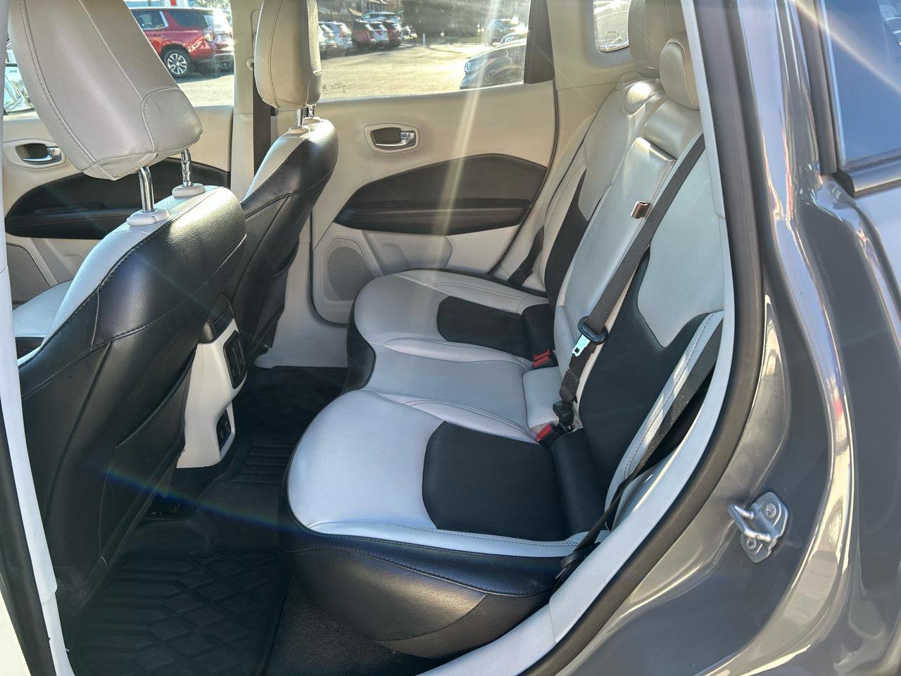 Used 2020 Jeep Compass Limited image 10