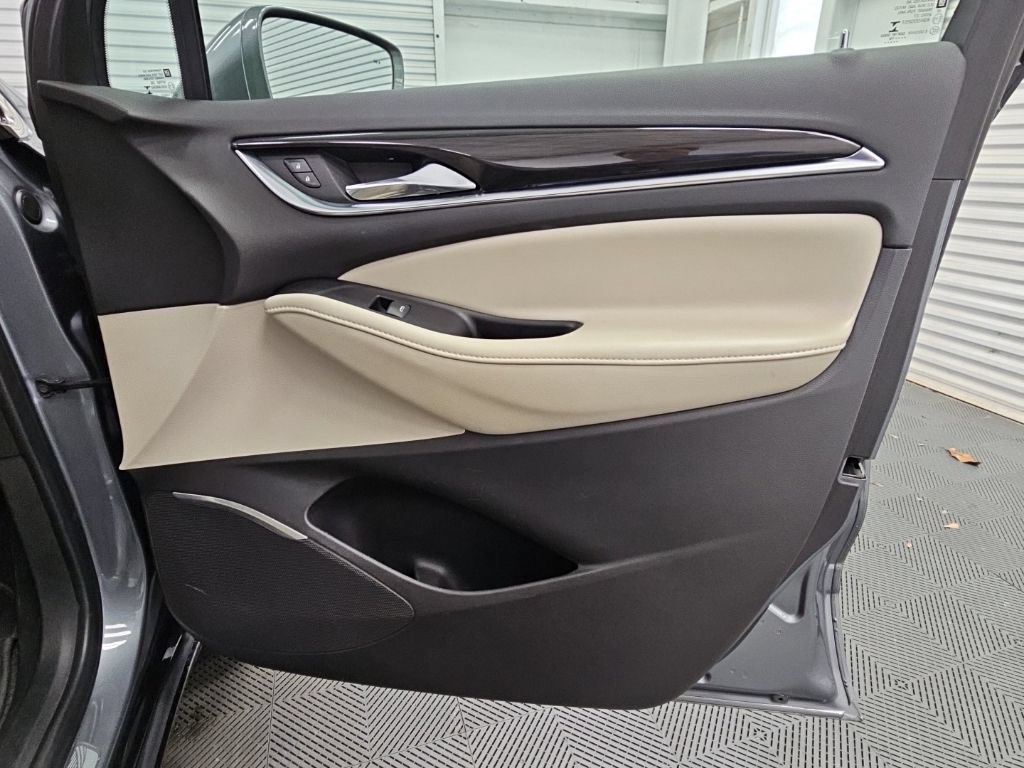 Used 2019 Buick Enclave Essence FWD image 39