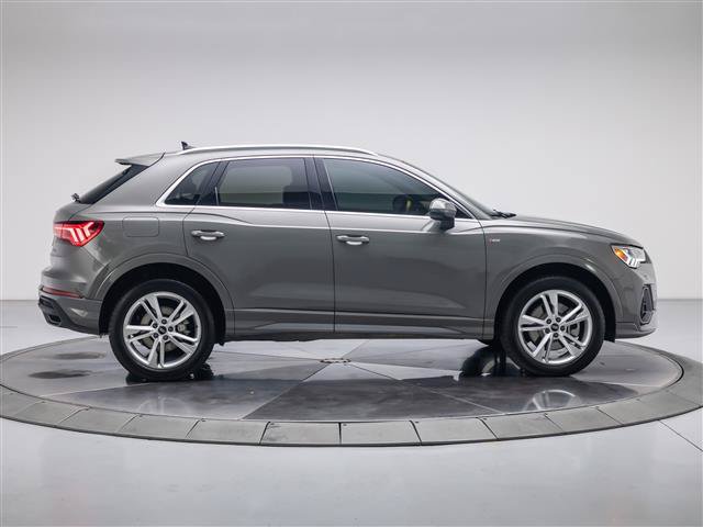 Used 2024 Audi Q3 2.0T Premium Plus w/ Premium Plus Package AWD/4WD image 6