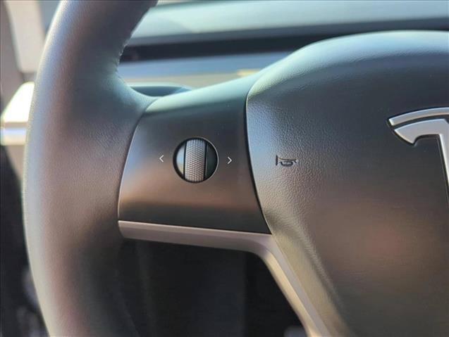 Used 2023 Tesla Model Y Long Range AWD/4WD image 15