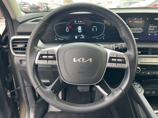 Certified 2023 Kia Telluride S image 14