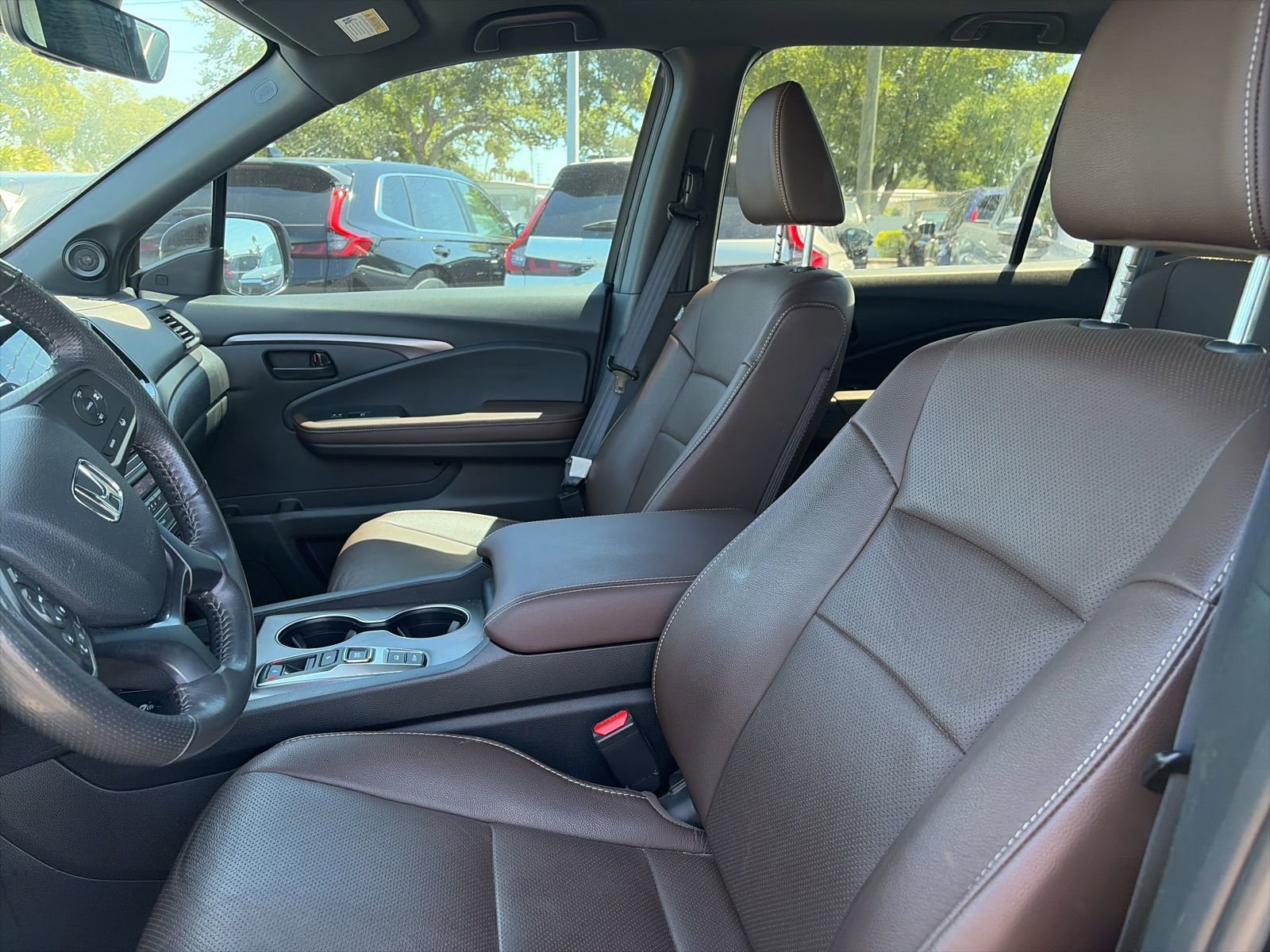 Used 2025 Honda Passport EX-L image 12
