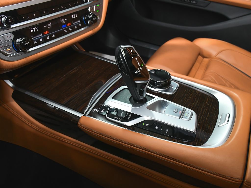 Used 2022 BMW 740i xDrive w/ M Sport Package image 53