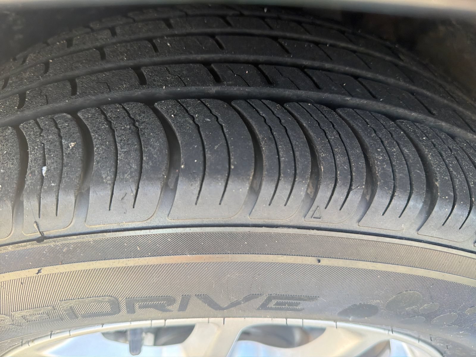 Used 2023 Chrysler Pacifica Touring-L FWD image 12