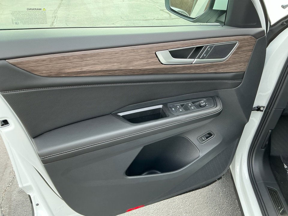 New 2026 Volkswagen Atlas SEL image 31