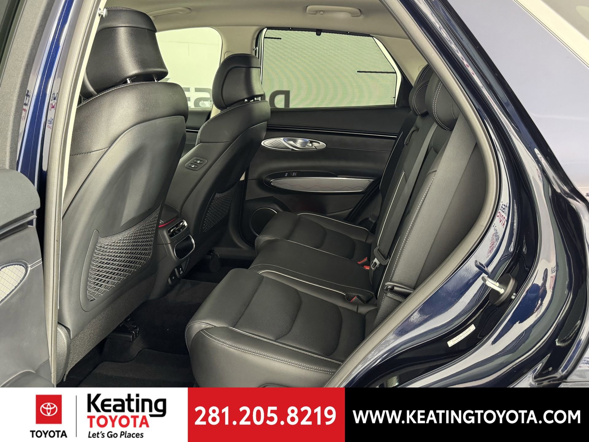 Used 2023 Genesis GV70 2.5T w/ Advanced Package image 15