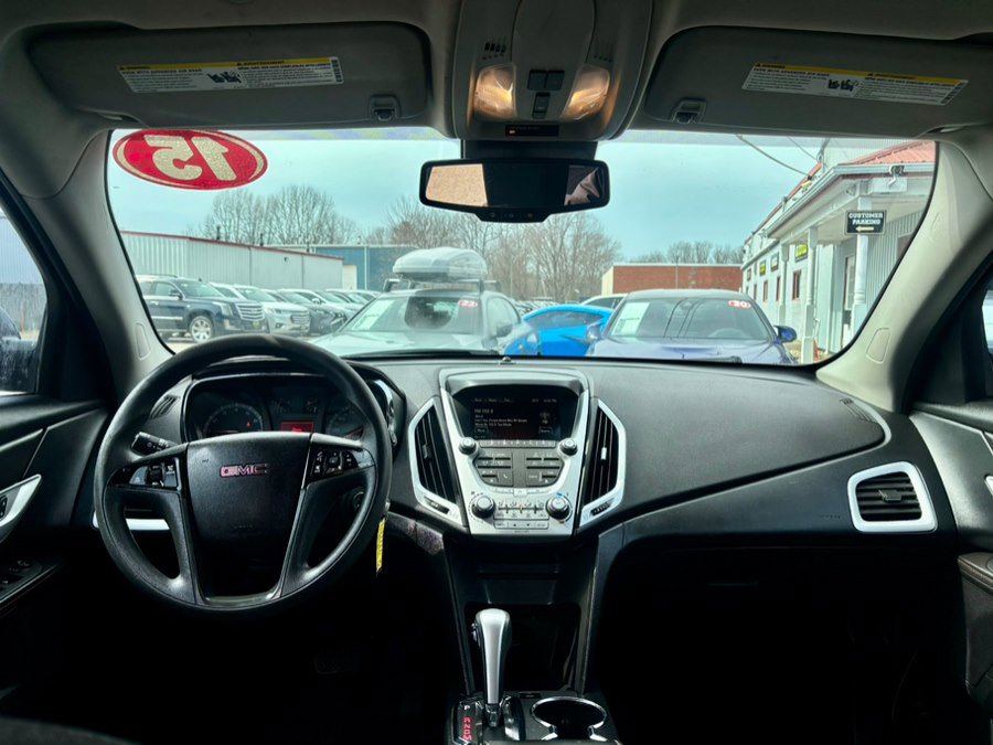 Used 2015 GMC Terrain SLE image 12