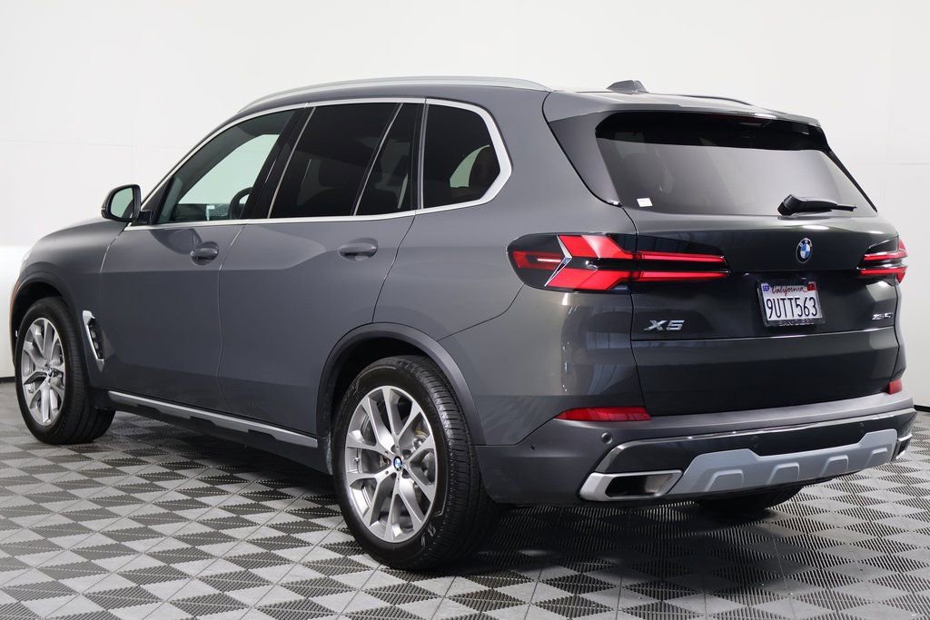 Used 2026 BMW X5 sDrive40i w/ Climate Comfort Package image 6