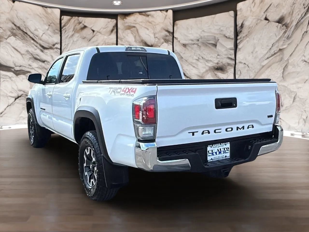 Used 2023 Toyota Tacoma TRD Off-Road image 3