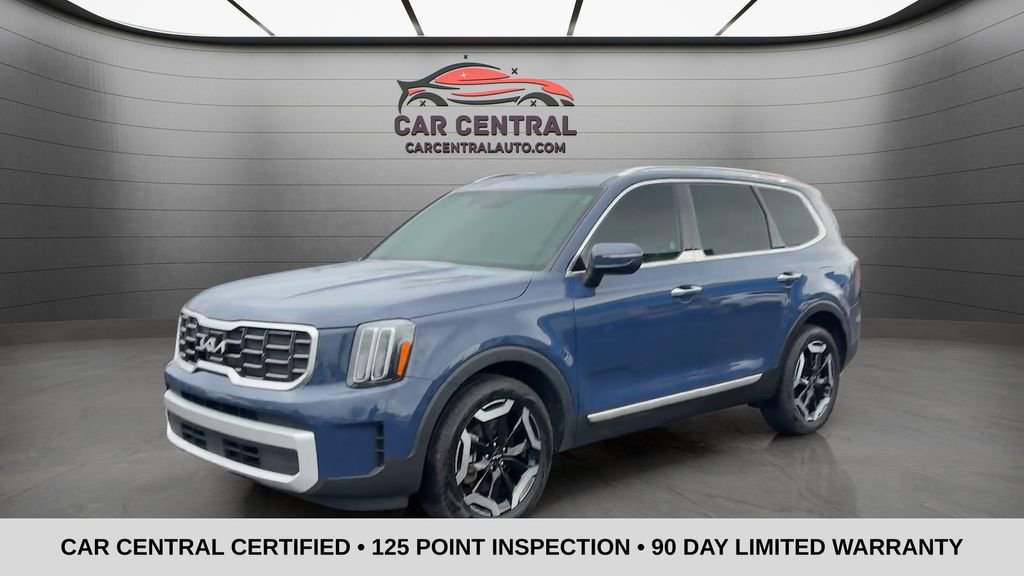 Used 2025 Kia Telluride S image 1