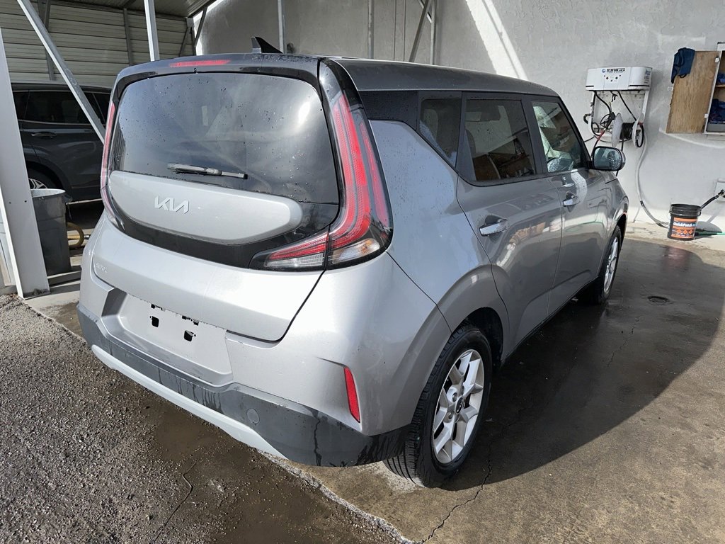 Used 2023 Kia Soul LX w/ Option Group 015 image 4