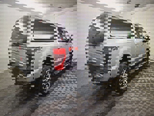 Used 2020 Ford F350 Lariat w/ Lariat Ultimate Package image 3