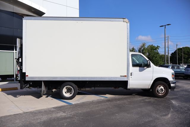 Used 2024 Ford E-450 and Econoline 450 Super Duty w/ Power Windows & Locks Group RWD image 8