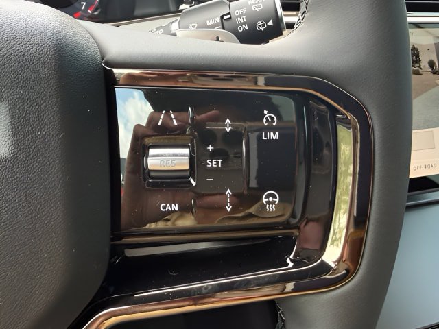 New 2026 Land Rover Range Rover Evoque S AWD/4WD image 18