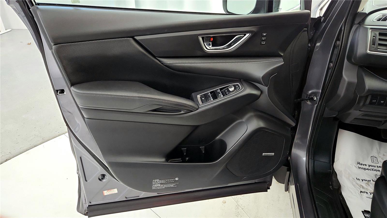 Used 2023 Subaru Ascent Limited w/ Technology Package image 22