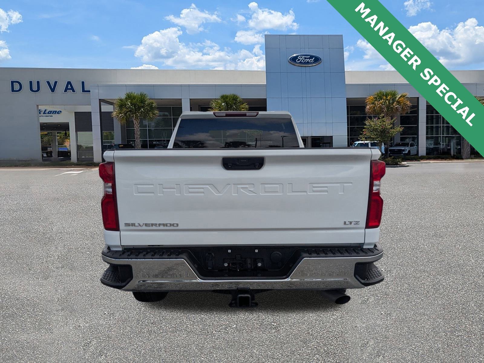 Used 2024 Chevrolet Silverado 2500 LTZ image 4