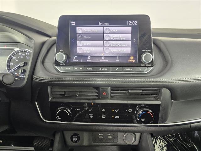 Used 2024 Nissan Rogue S image 31