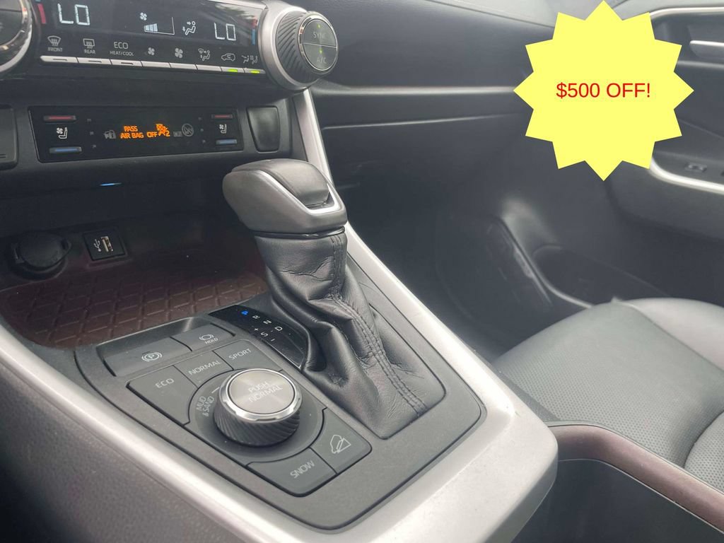 Used 2023 Toyota RAV4 Limited AWD/4WD image 31