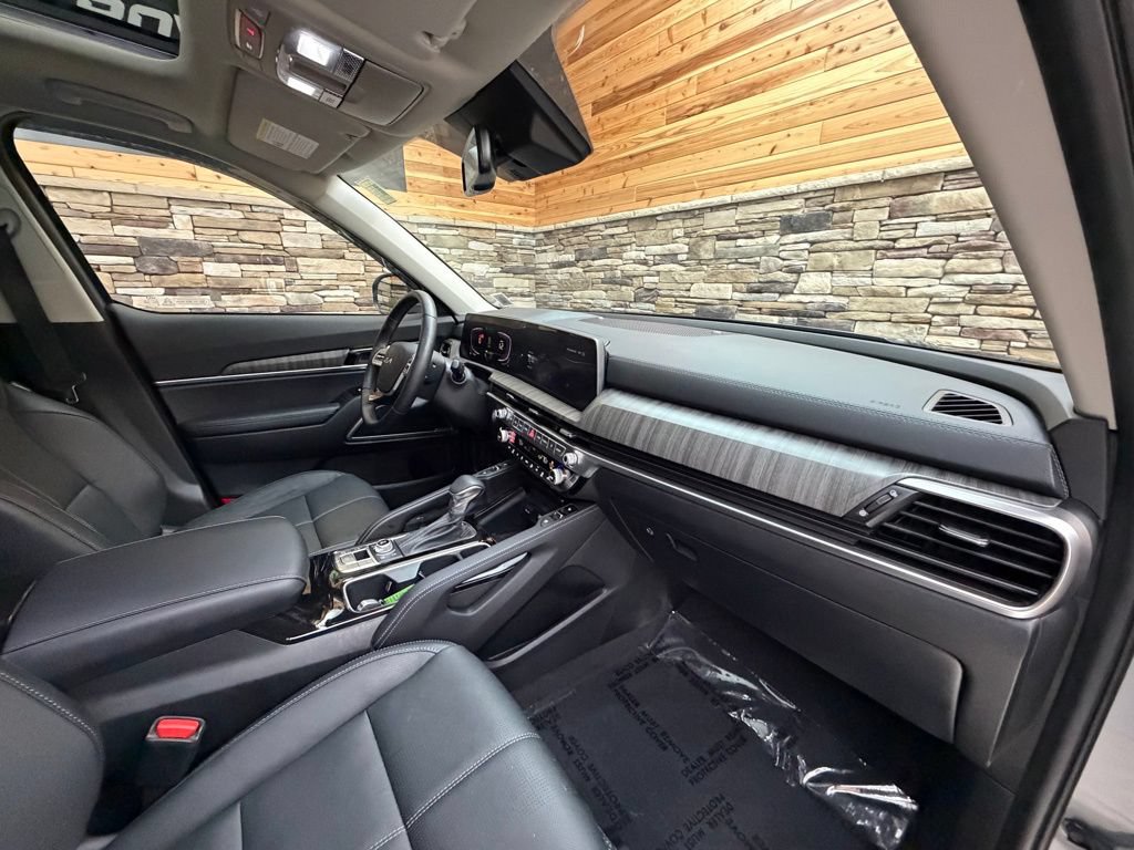 Used 2025 Kia Telluride EX AWD/4WD image 13
